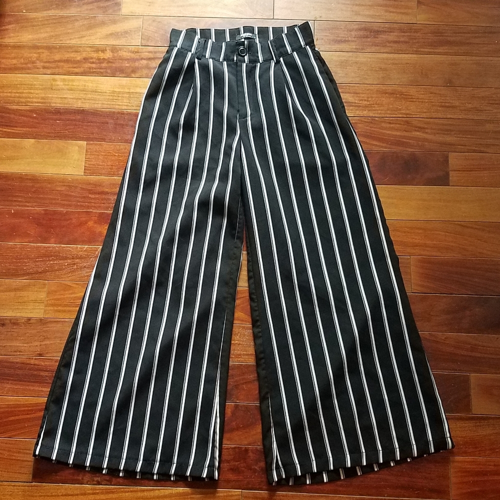 High Waisted Wide Legged Pants